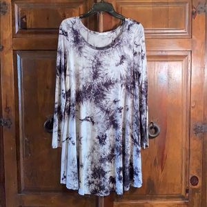 Black/white tie dye tunic dress